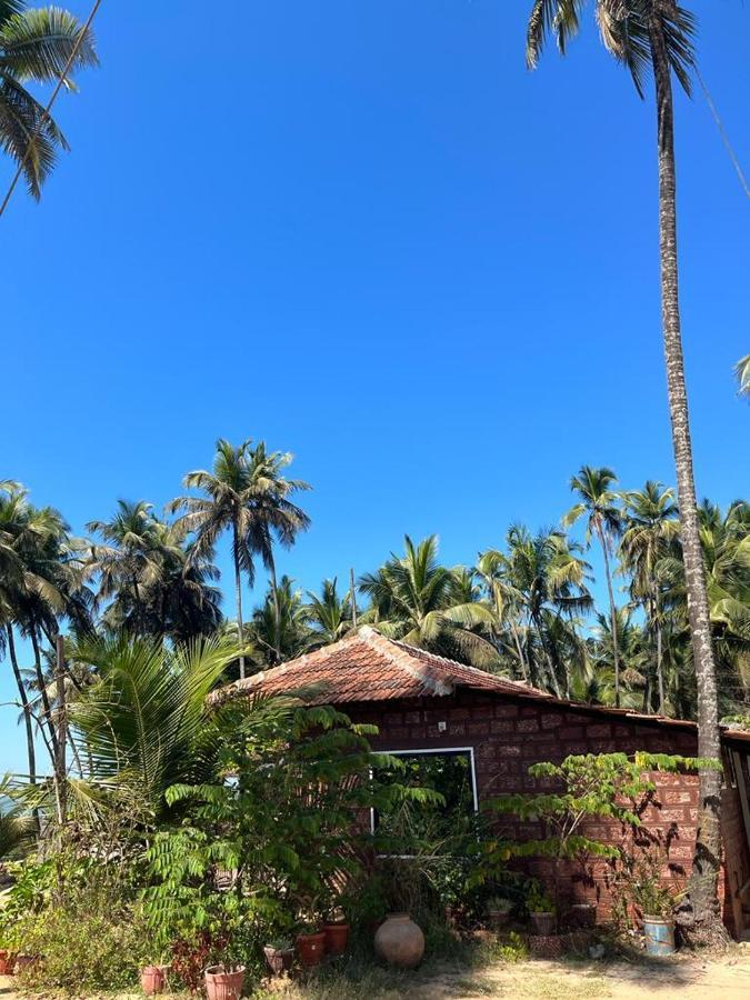 Delta Hospitality - Sea Facing Rooms With A Private Beach Kalyānpur 外观 照片